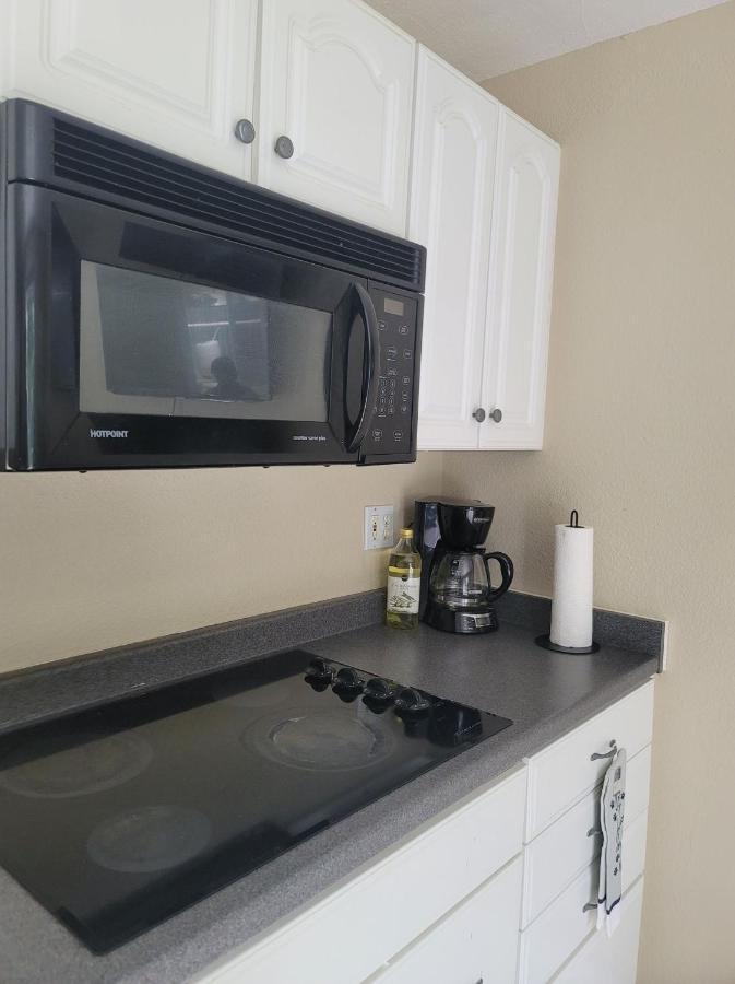 Entire Guesthouse 5 Mins To Siesta Key & Downtown 萨拉索塔 外观 照片